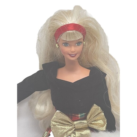 Mattel Holiday 1976 Barbie in Black Velor With Plaid Dress Missing Shoes - Picture 5 of 16